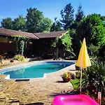 Royal Garden *** דירה Stitary